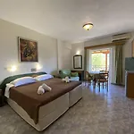 Odeon Lejlighedshotel Vasiliki